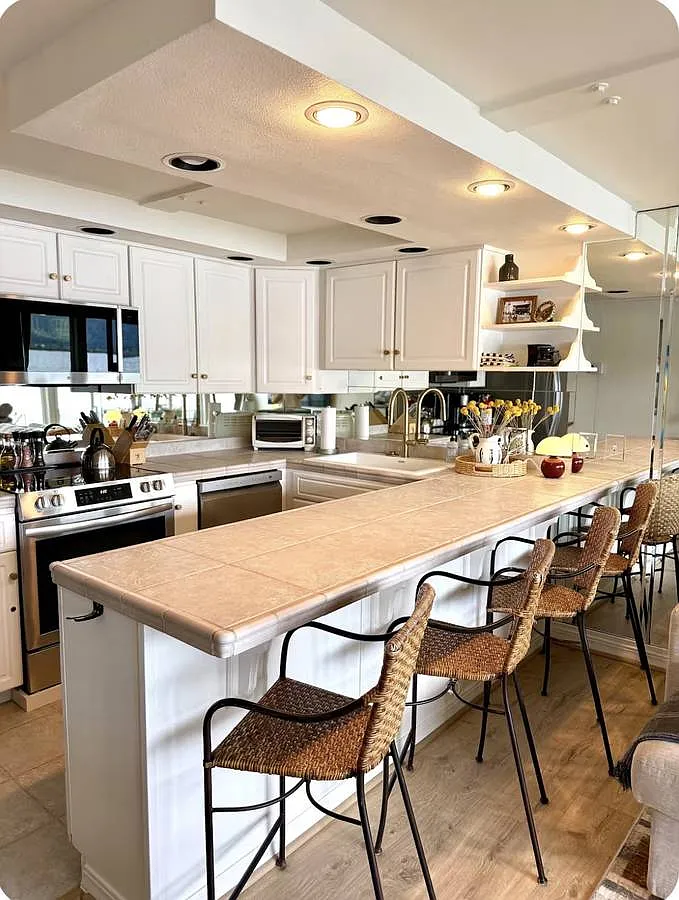1 bed, 736 sqft, $1,700 — Photo 3