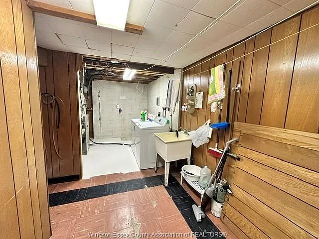 921 Kennedy Dr W — Photo 15