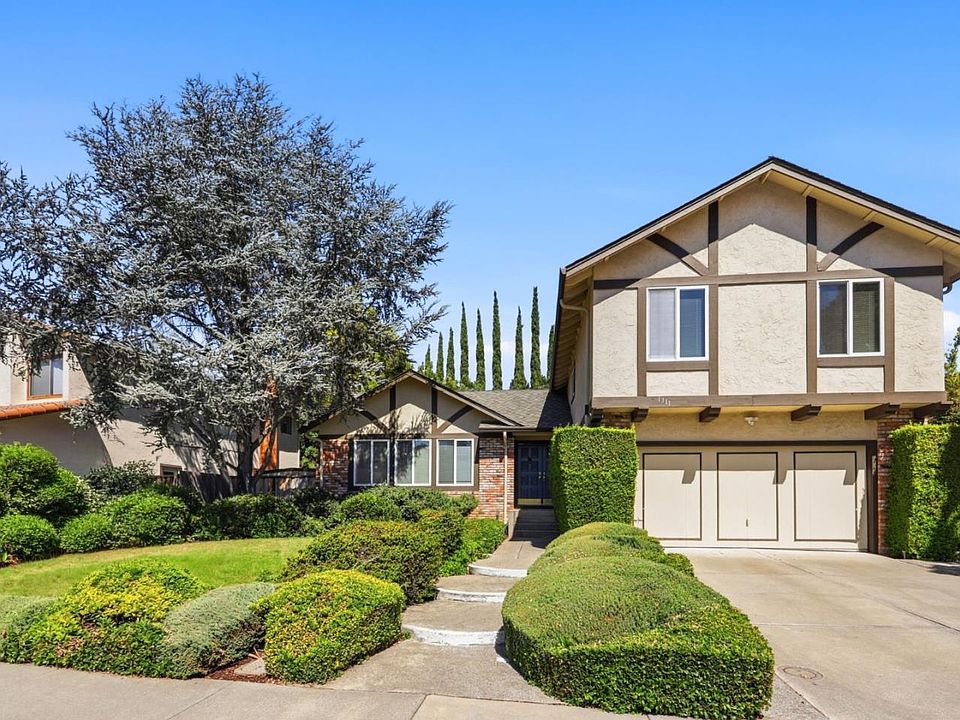 1st image of 1311 Cerro Verde