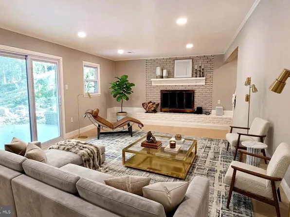 2306 Marline Ct, Woodbridge, VA 22192