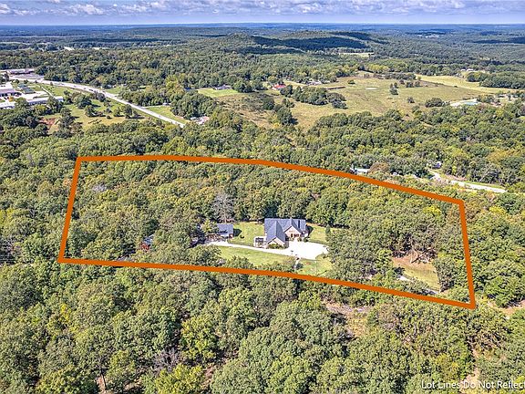 3rd image of 14785 Mountain Dr