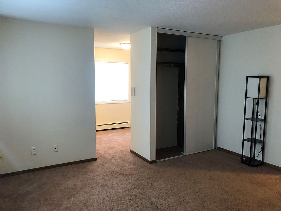 1st image of 2600 Bryant Ave S APT 200