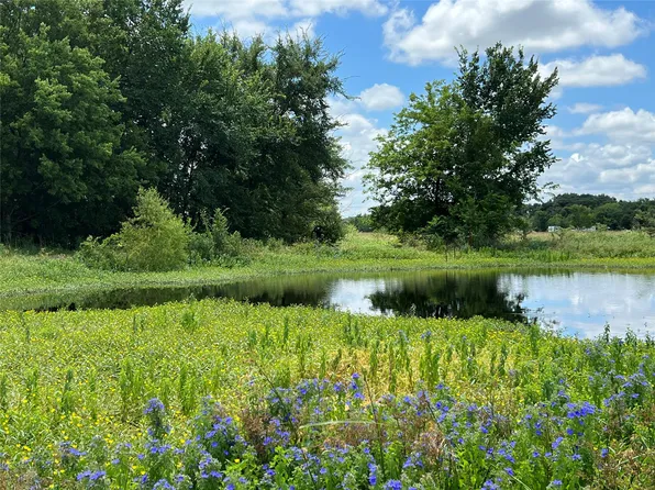 3950 Fm 47, Wills Pt, TX 75169