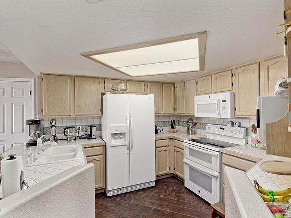 4th image of 3680 Indian Hills Dr