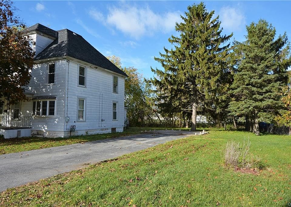 624 Swan St, Watertown, NY 13601 Zillow