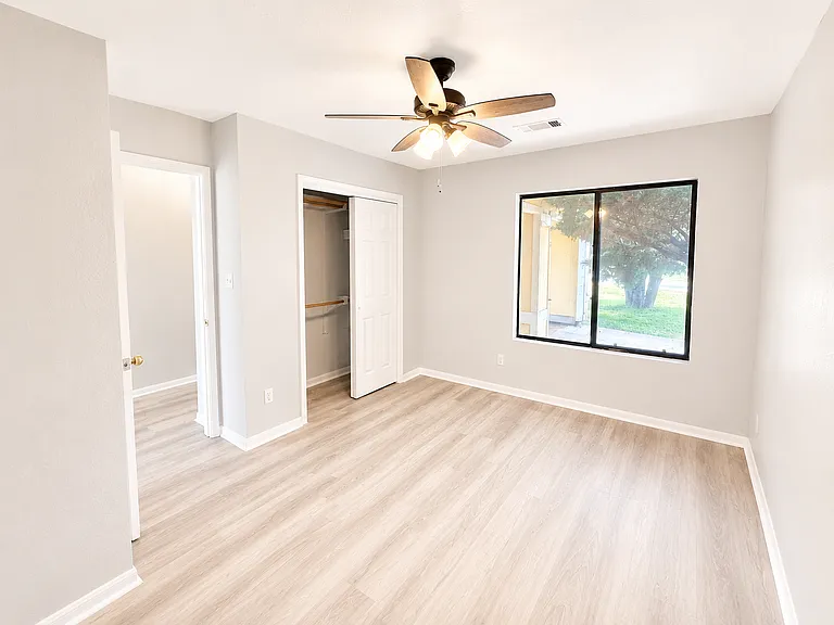210 Skyline Dr #A — Photo 8