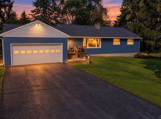 5071 Skyline Dr, Syracuse, NY 13215