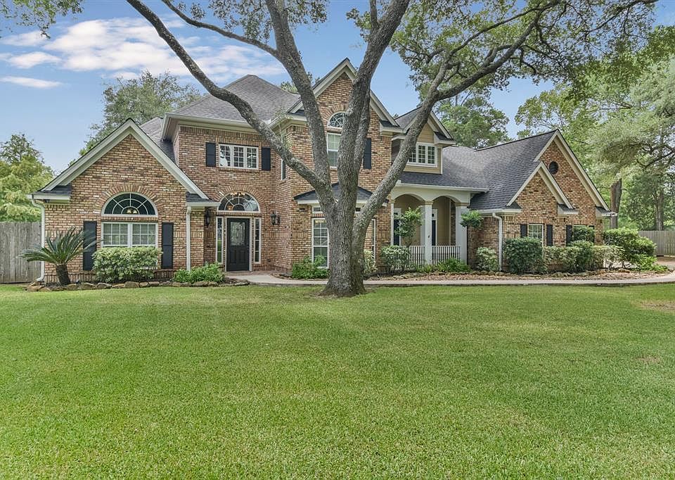 1st image of 21707 W Yaupon Cir