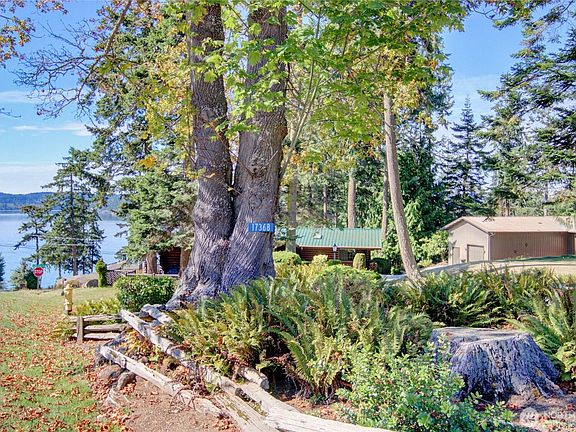 2nd image of 17368 Maple Lane