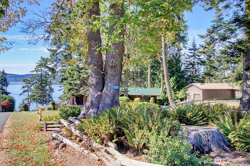 2nd image of 17368 Maple Lane