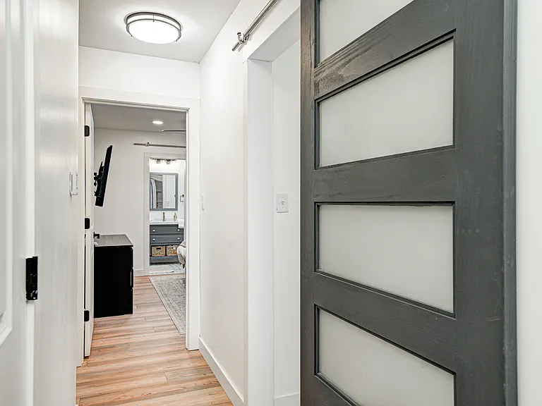 1015 S Randolph St — Photo 11