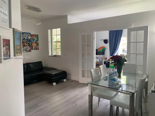 3245 NE 184th St, Aventura, FL