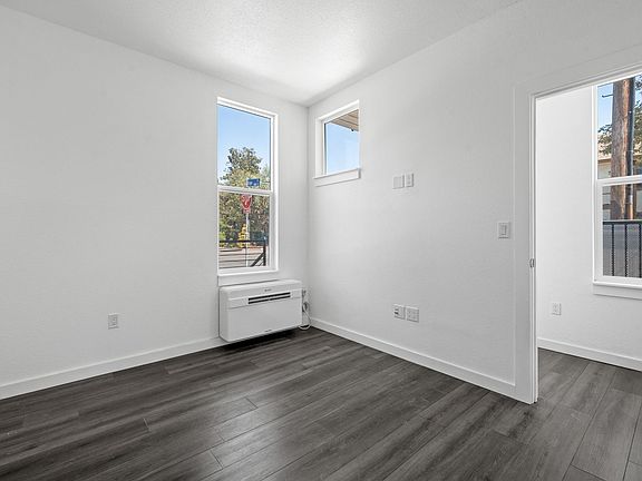 3rd image of 422-426.5 San Pascual Ave #426