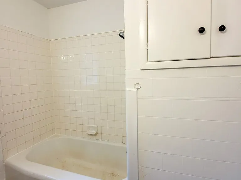 519 E Anna St — Photo 17