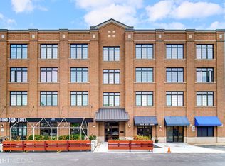 105 W Saint Charles Rd APT 301, Lombard, IL 60148