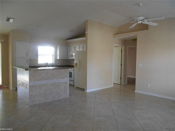 2nd image of 7 SE 14th Ct