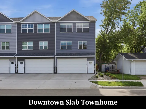 911 7th St N, Fargo, ND 58102