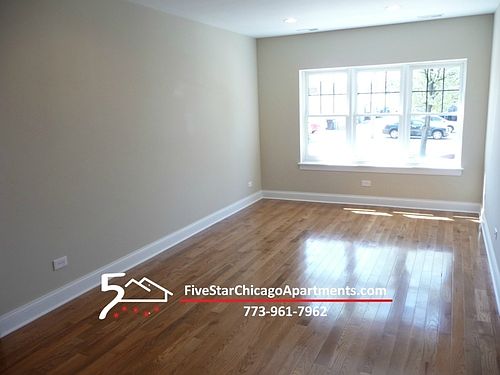 3rd image of 3705 N Kedzie Ave APT 102