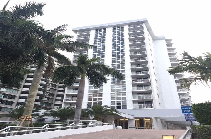 1st image of 1228 West Ave APT 514