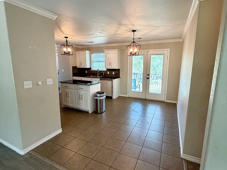 1011 Santa Fe Trl — Photo 15