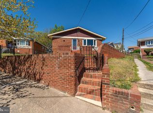 12 Underwood Pl NW, Washington, DC 20012