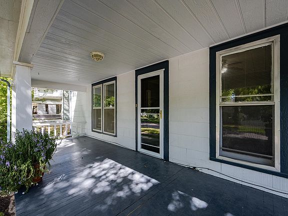 5th image of 212 W 2nd St