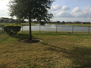 714 Honeysuckle Vine Dr, Rosenberg, TX 77469