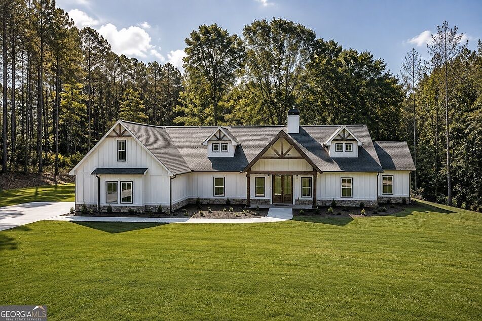 1st image of 153 Riversong Rd