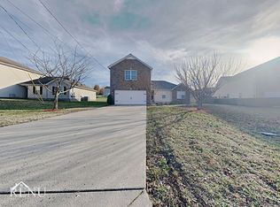 1143 Benton Mason Dr, La Vergne, TN 37086