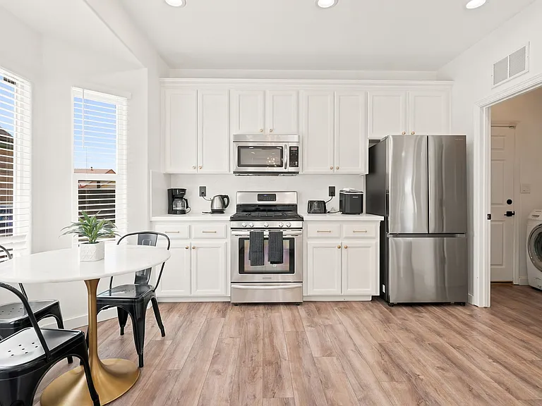 11505 Equinox Ave — Photo 12