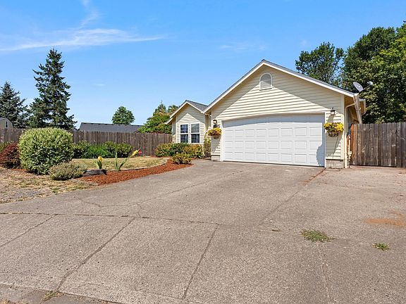 3rd image of 2886 Fir Ct