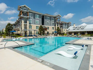 Lakeside Row - The Residences