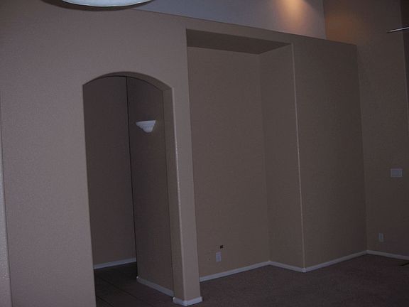 5th image of 8838 W Laurel Ln