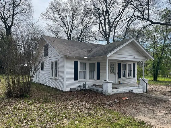 819 Fairview St, Malvern, AR 72104