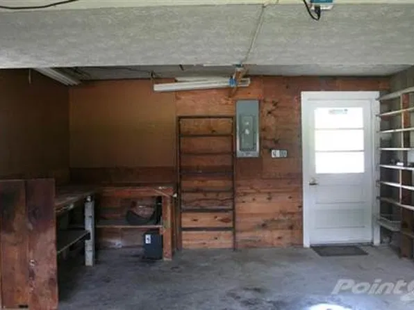 27 Churchill Dr, Winchester, KY 40391