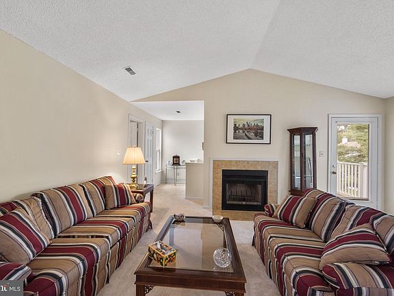5th image of 579 Cedar Hollow Dr