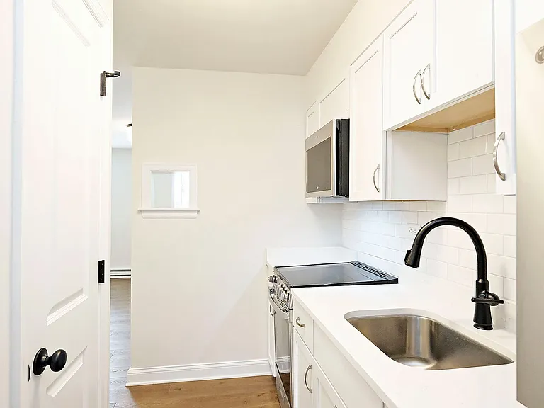 2114 Ivy Rd #12 — Photo 7