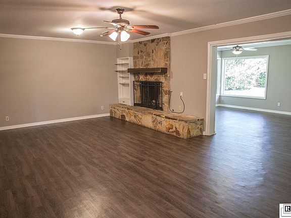 2nd image of 100 Arlington Pl