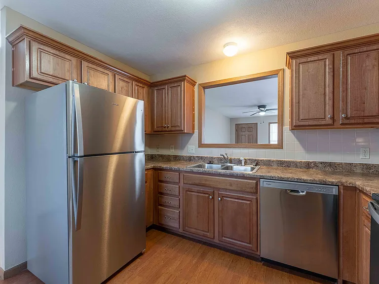 Oakwood Heights Townhomes — Photo 91