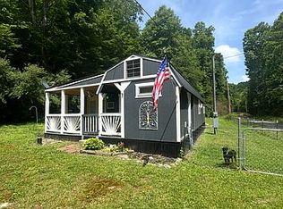 27 Campground Rd, Dingess, WV 25671