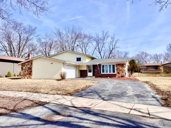 22621 Mission Dr, Richton Park, IL 60471