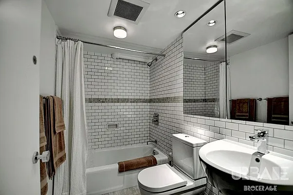 Rented by Urbane Brokerage | media 5