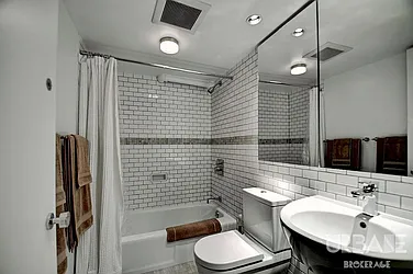 Rented by Urbane Brokerage