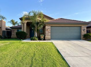 9523 Degranvelle Dr, Bakersfield, CA 93311