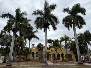 27 NW 20th St, Homestead, FL 33030