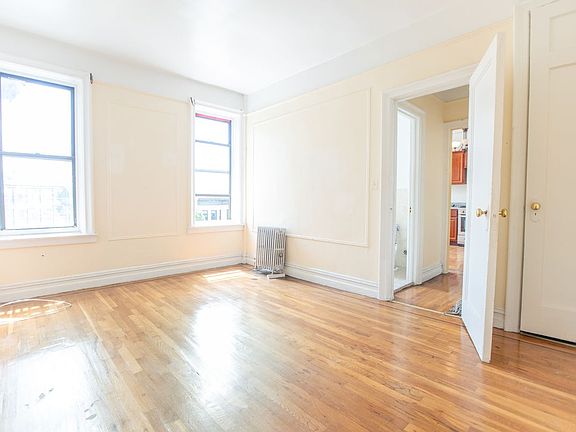 2nd image of 335 Lefferts Ave #C11