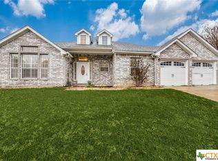 1069 Rivertree Dr, New Braunfels, TX 78130