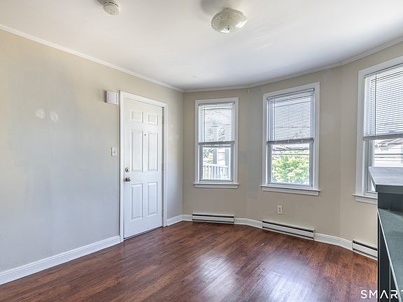 4th image of 793 Brewster St Floor 2