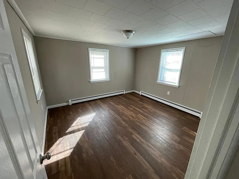 260 Bridge St #2 — Photo 8