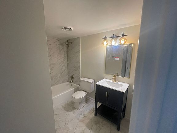 3rd image of 3101 Bernice Rd APT 4